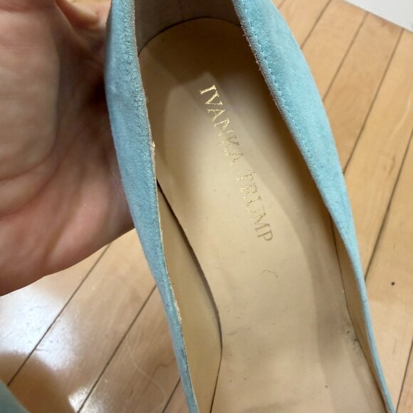 Ivanka Trump Robin's Egg Blue Suede Heels Shoes Pumps Size 9.5 - Picture 8 of 12